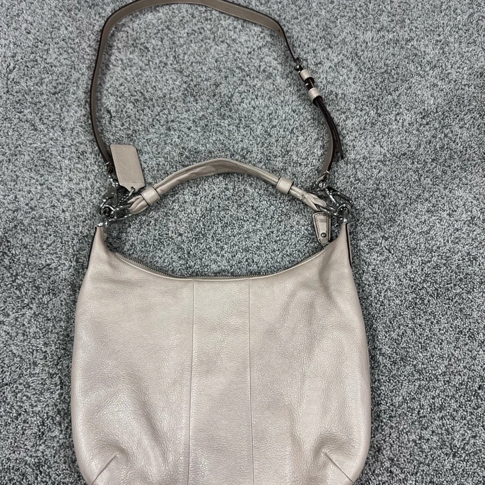 Coach Kristin Pebbled Leather Champagne Shoulder Bag Crossbody Hobo Zip Closure
